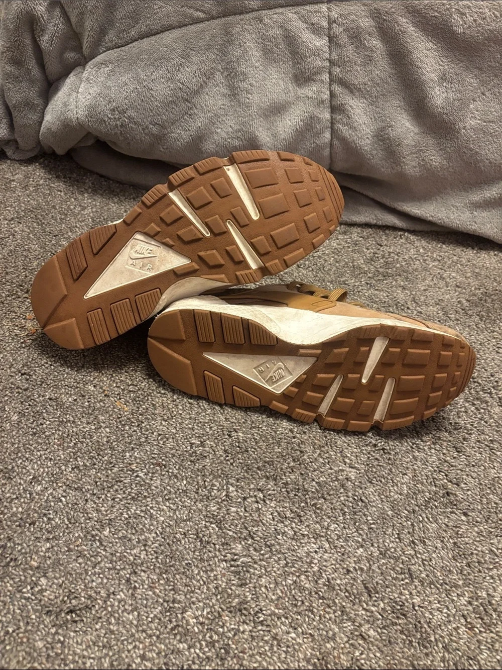 Nike huarache Sneakers Tan Brown White